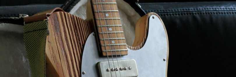 brown-wood-electric-guitar