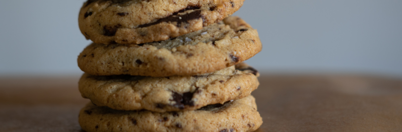 stack-of-chocolate-chip-cookies